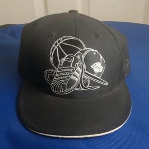 Adidas Lakers Old School Style Hat Sz 8 Mens